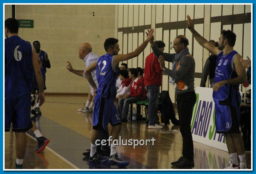 121223 Aquila 459_tn.jpg